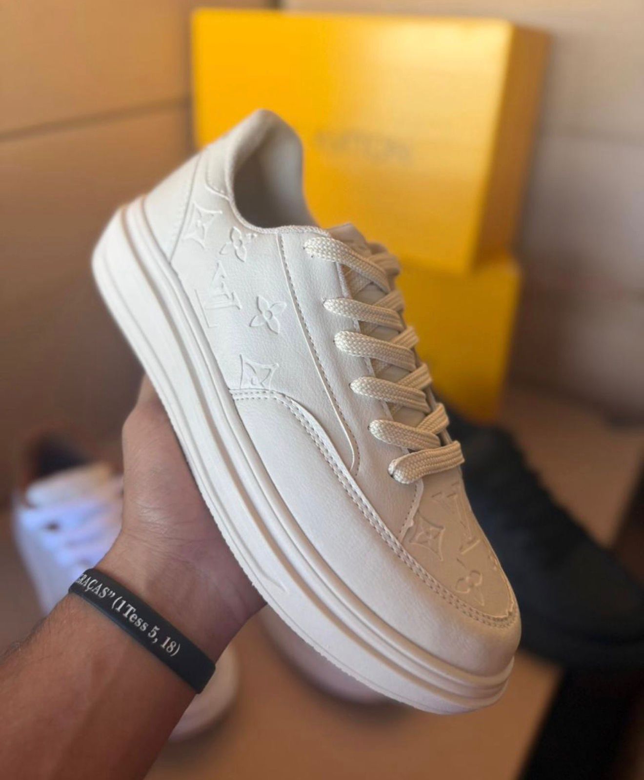 LV